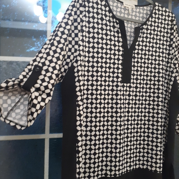 Faith and Joy Plus Size Top/Blouse - Picture 2 of 9